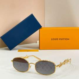 Picture of Louis Vuitton Sunglasses _SKUfw80916467fw